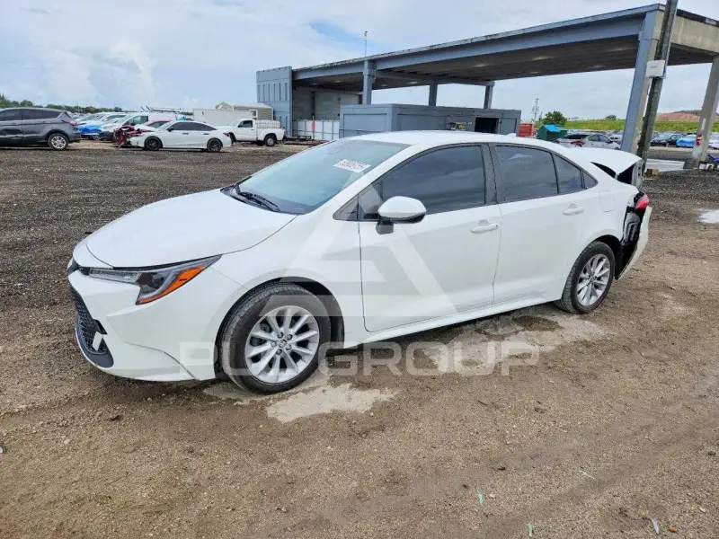 2021 Toyota COROLLA фото