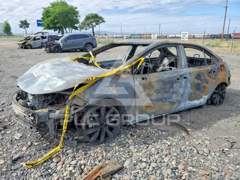 2021 Toyota COROLLA photo