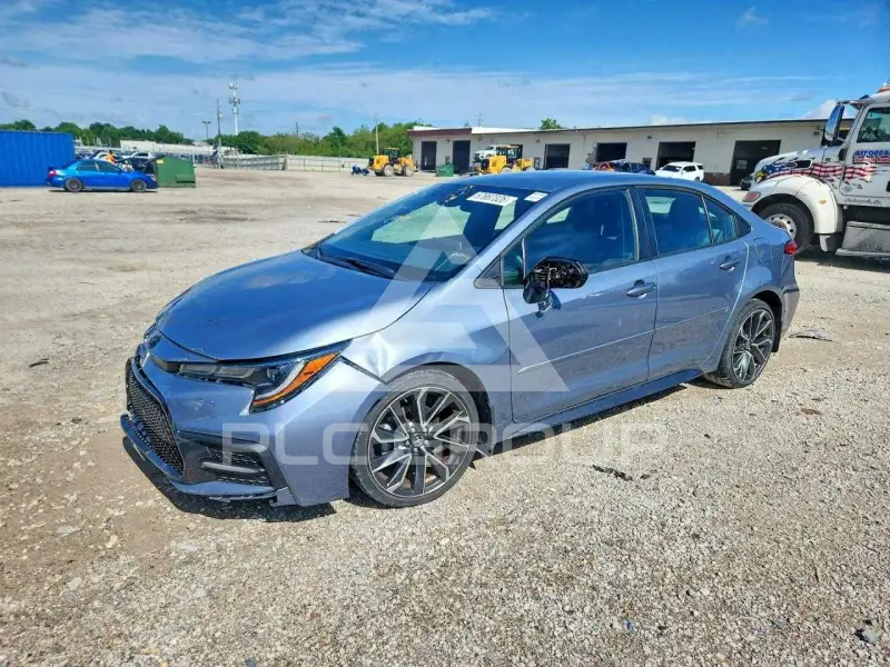 2021 Toyota COROLLA фото