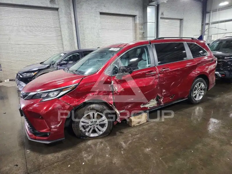 2021 Toyota SIENNA фото