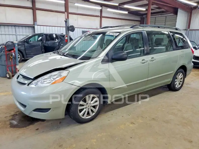 2021 Toyota SIENNA фото