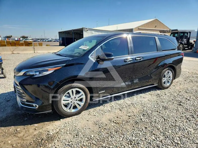 2021 Toyota SIENNA photo
