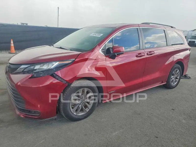 2021 Toyota SIENNA фото