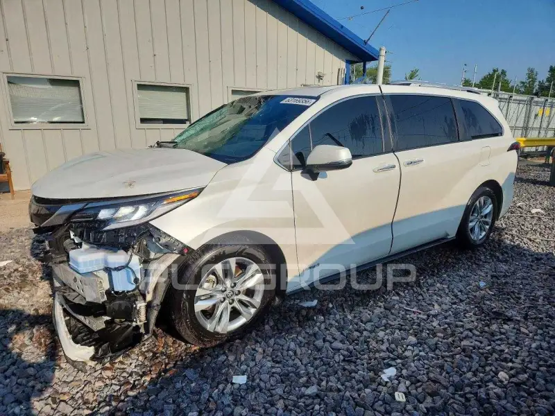 2021 Toyota SIENNA фото