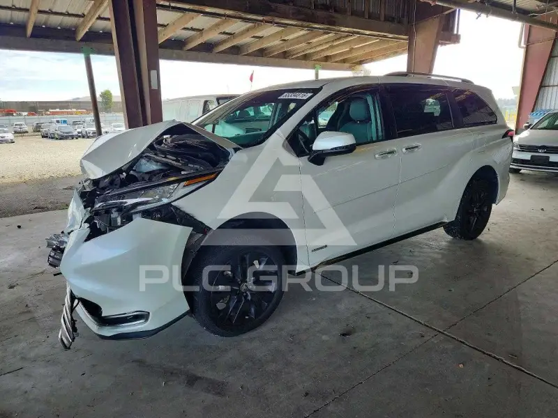 2021 Toyota SIENNA фото