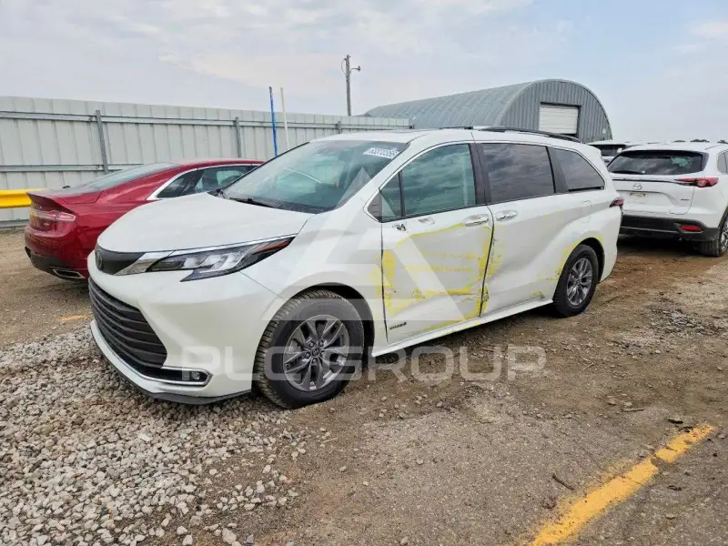 2021 Toyota SIENNA фото