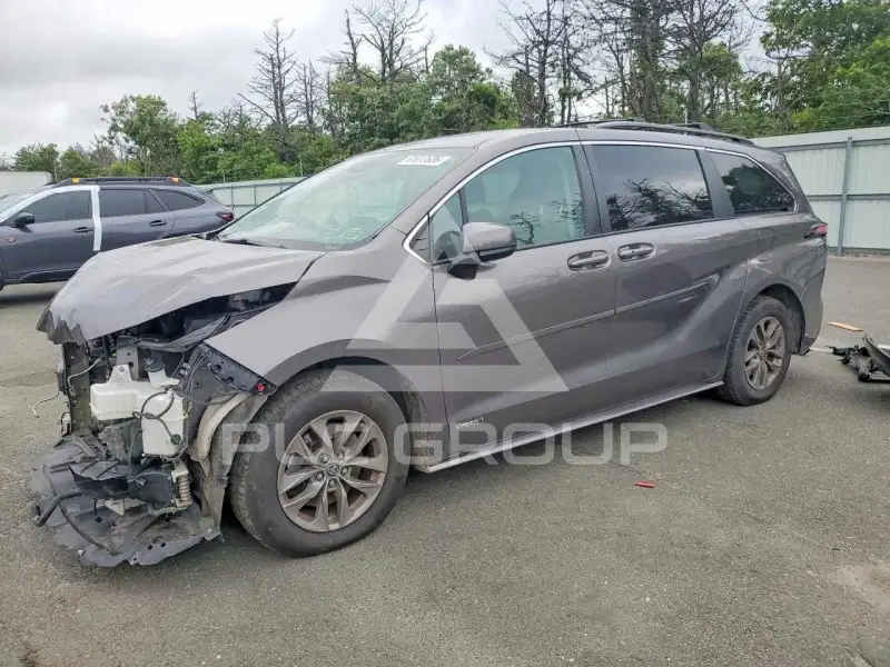 2021 Toyota SIENNA фото