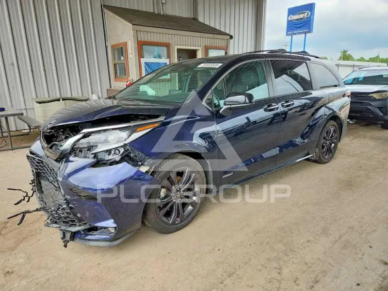 2021 Toyota SIENNA фото