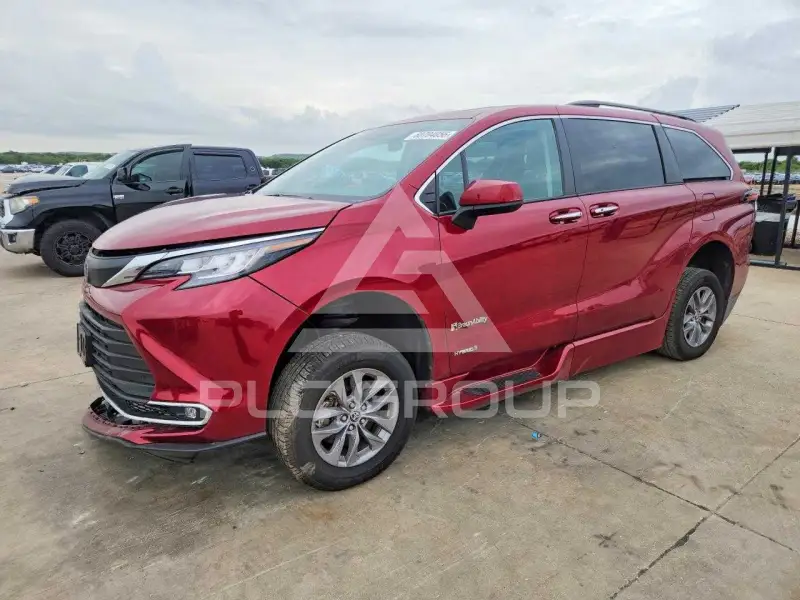 2021 Toyota SIENNA фото