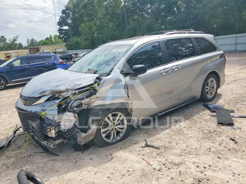 2021 Toyota SIENNA фото