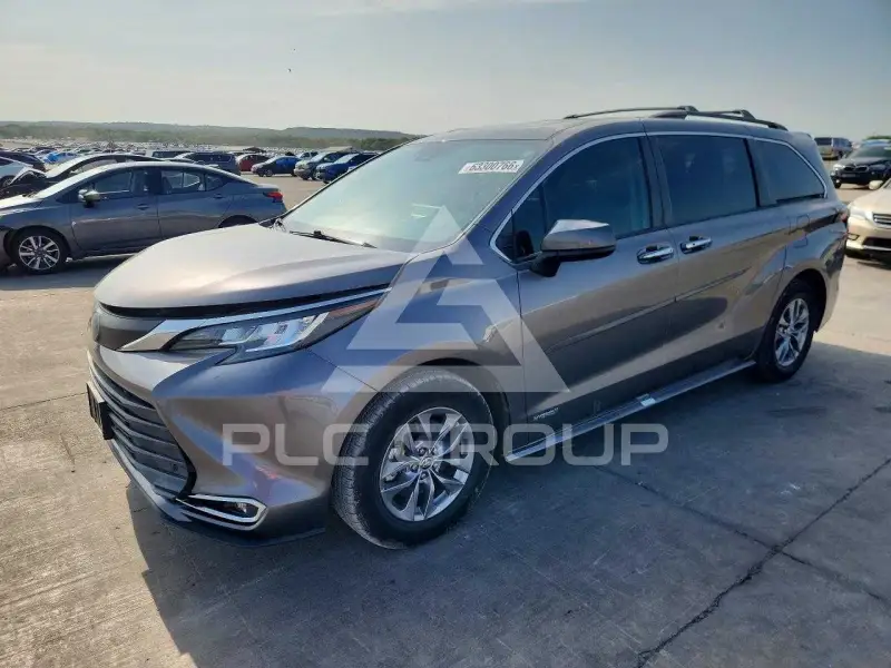 2021 Toyota SIENNA фото