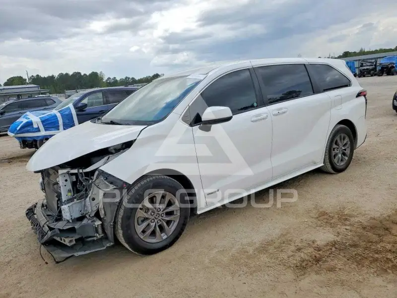 2021 Toyota SIENNA фото