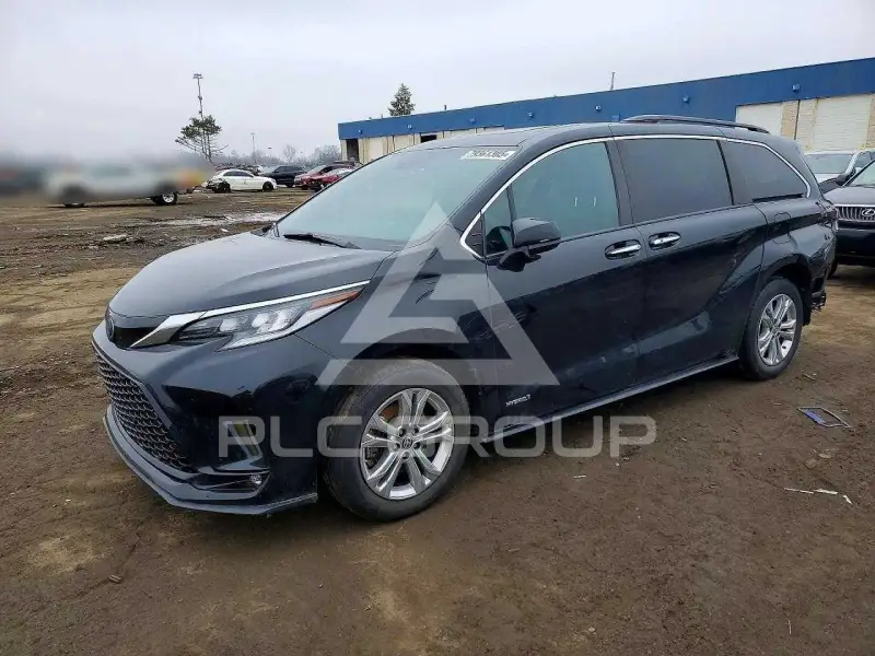 2021 Toyota SIENNA photo