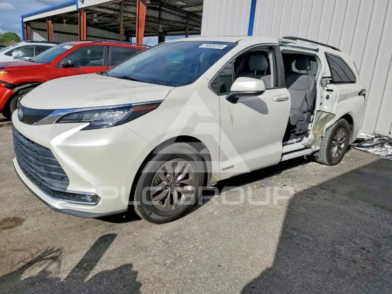 2021 Toyota SIENNA фото