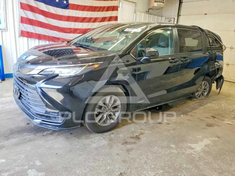 2021 Toyota SIENNA фото