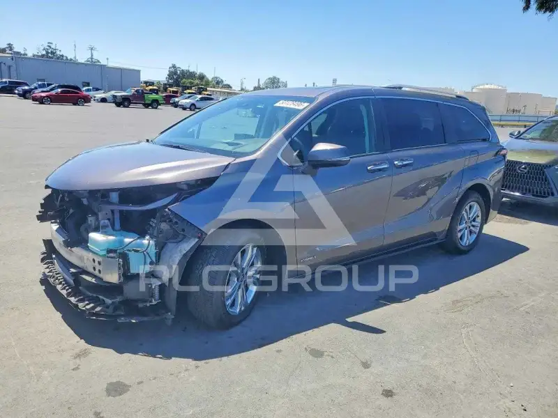 2021 Toyota SIENNA фото