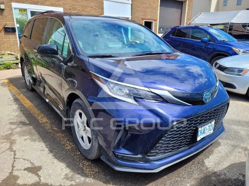 2021 Toyota SIENNA фото