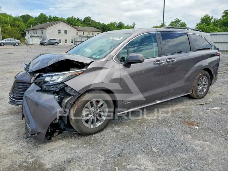 2021 Toyota SIENNA фото