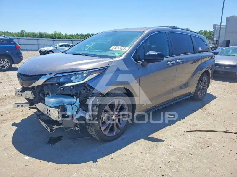 2021 Toyota SIENNA фото