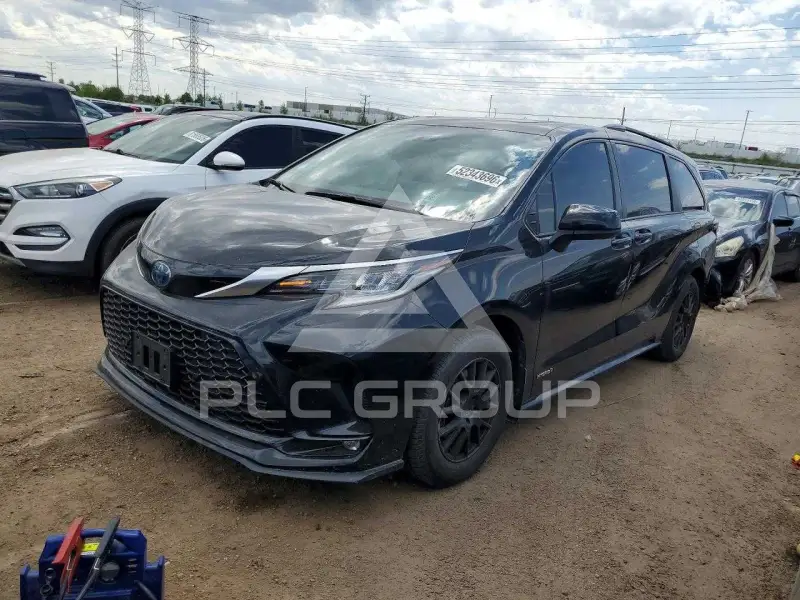 2021 Toyota SIENNA photo