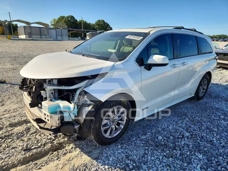 2021 Toyota SIENNA фото