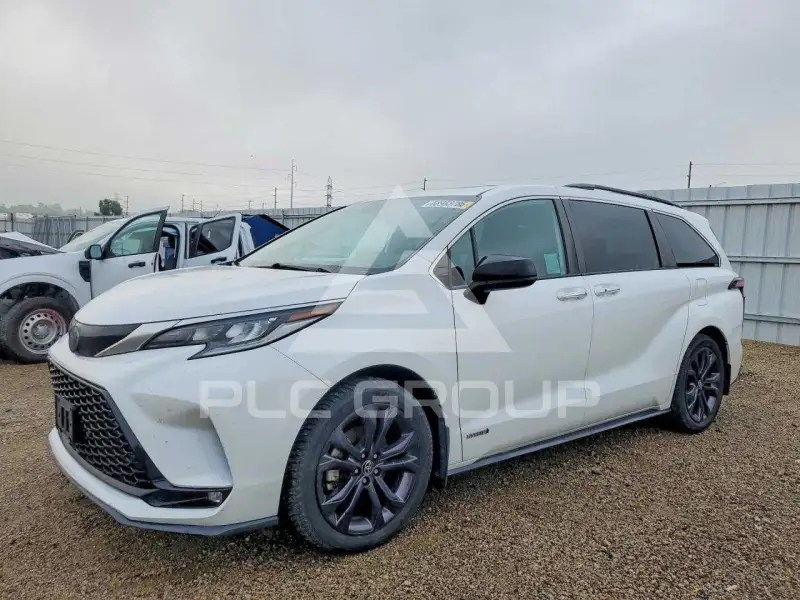 2021 Toyota SIENNA photo