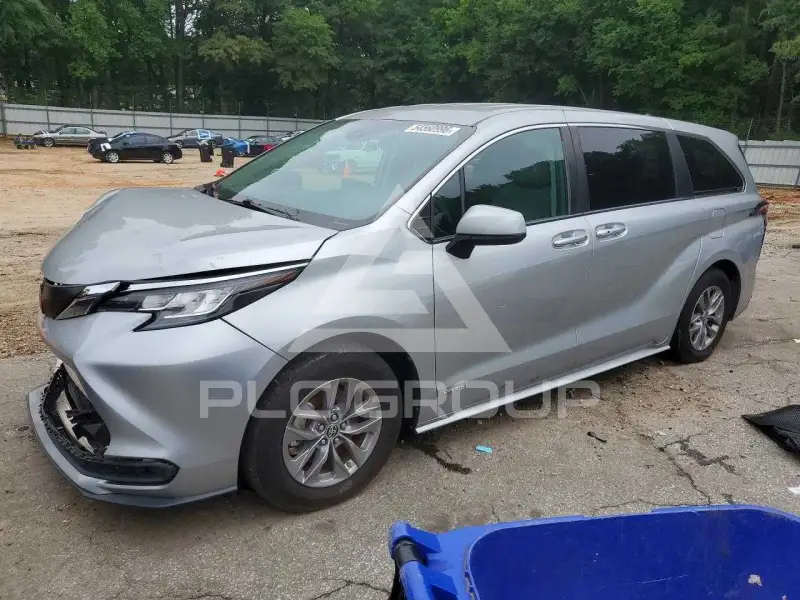 2021 Toyota SIENNA фото