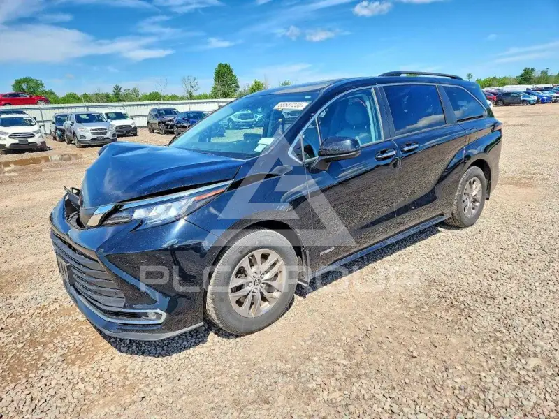 2021 Toyota SIENNA фото