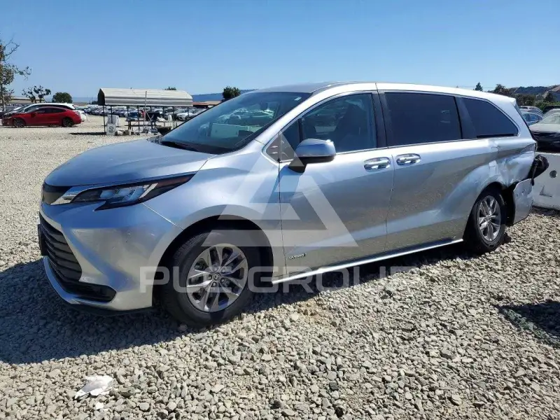 2021 Toyota SIENNA фото