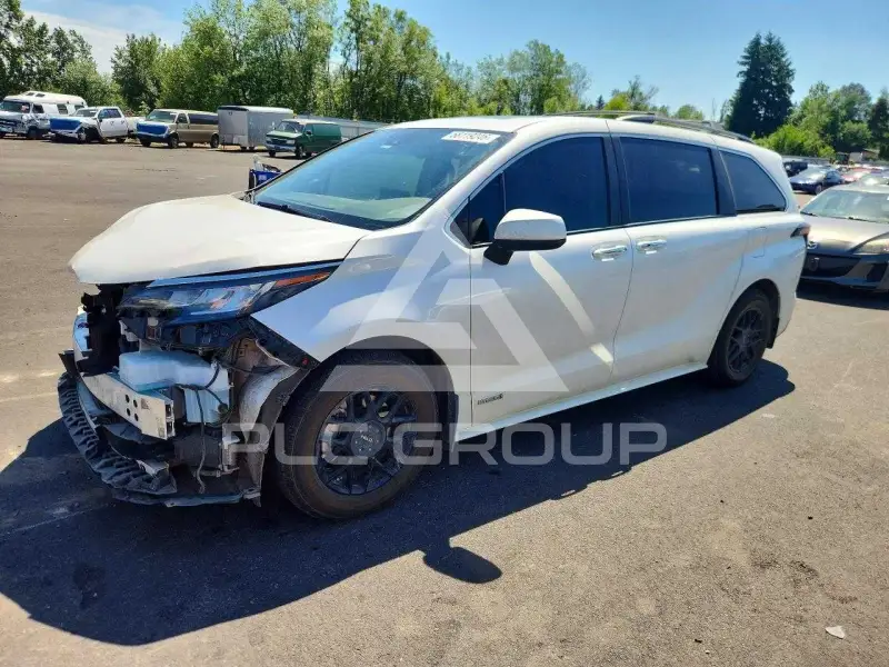 2021 Toyota SIENNA фото