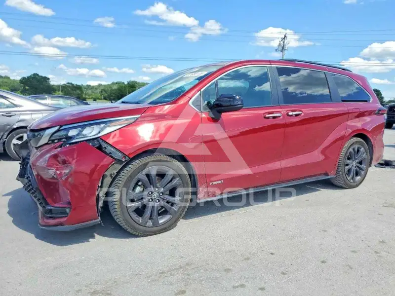 2021 Toyota SIENNA фото
