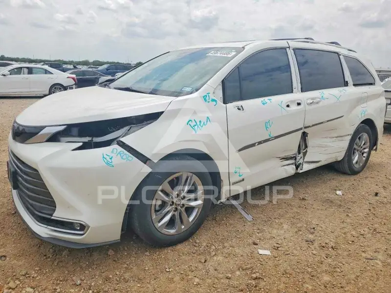 2021 Toyota SIENNA фото