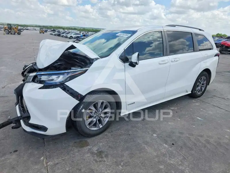2021 Toyota SIENNA фото