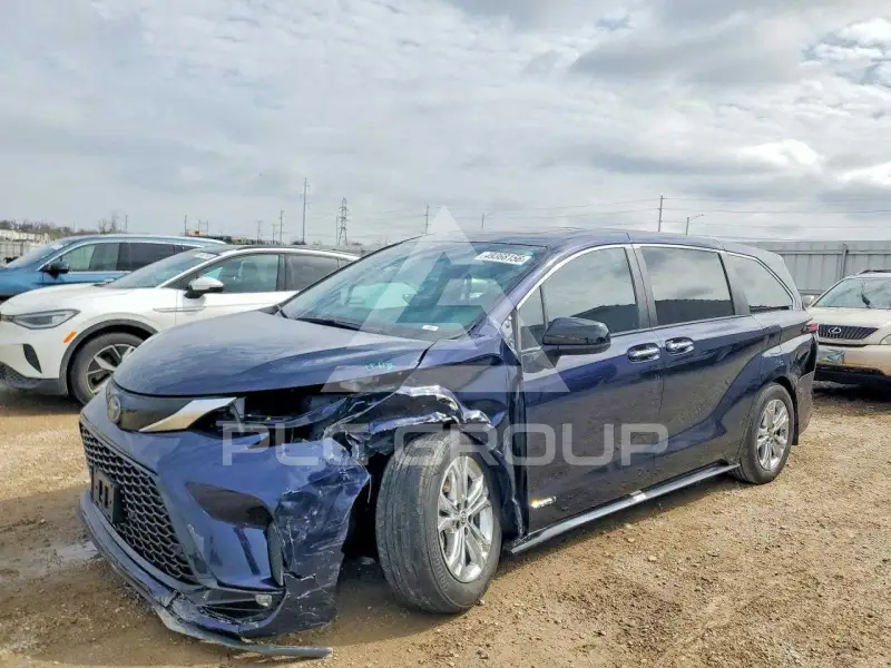 2021 Toyota SIENNA фото