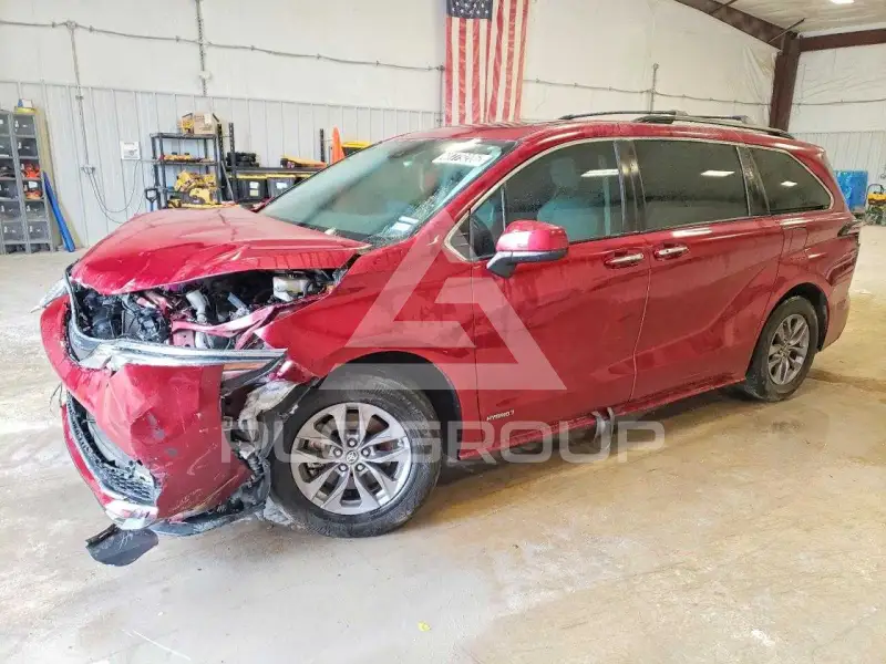 2021 Toyota SIENNA фото