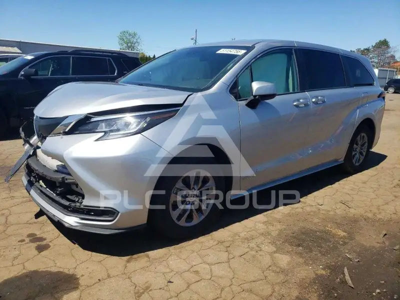 2021 Toyota SIENNA photo