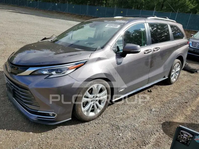 2021 Toyota SIENNA фото