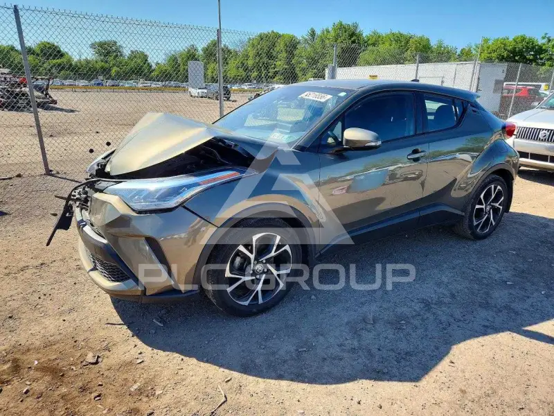 2021 Toyota C-HR photo