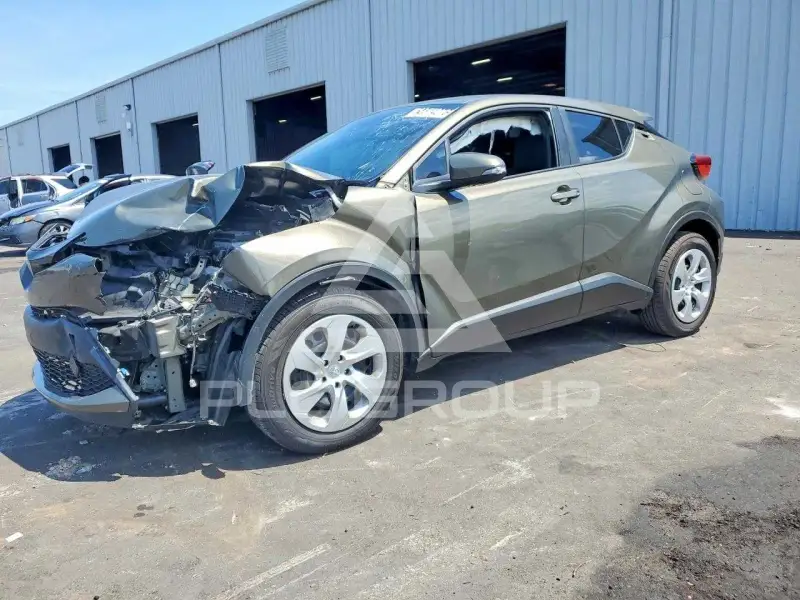 2021 Toyota C-HR photo