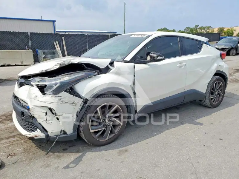 2021 Toyota C-HR фото