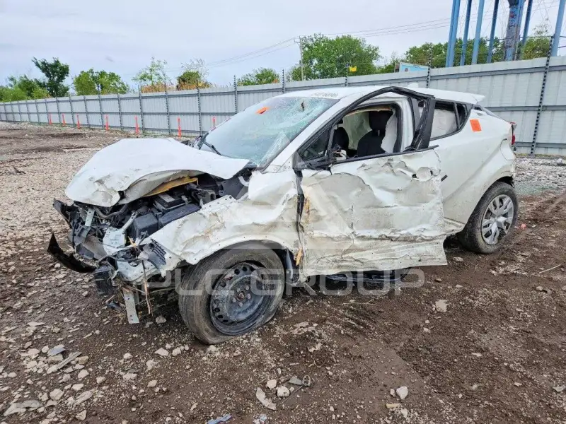 2021 Toyota C-HR photo