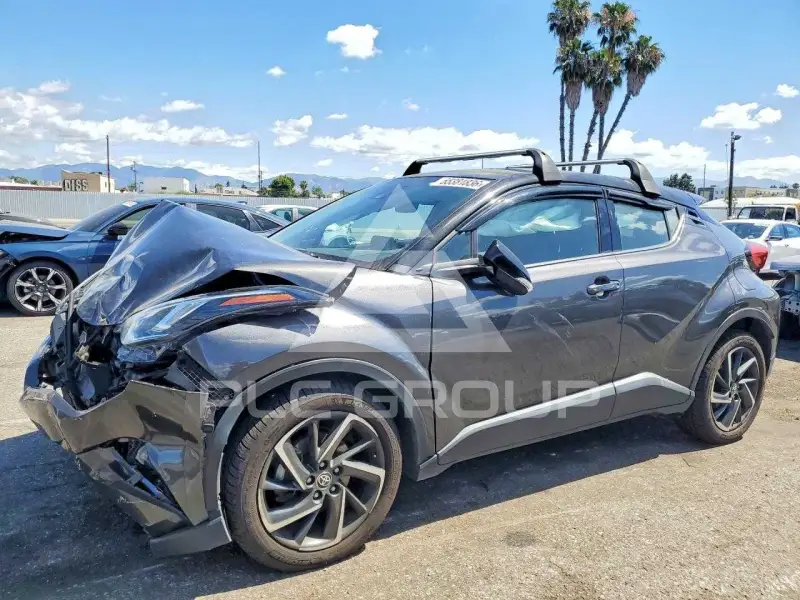 2021 Toyota C-HR фото