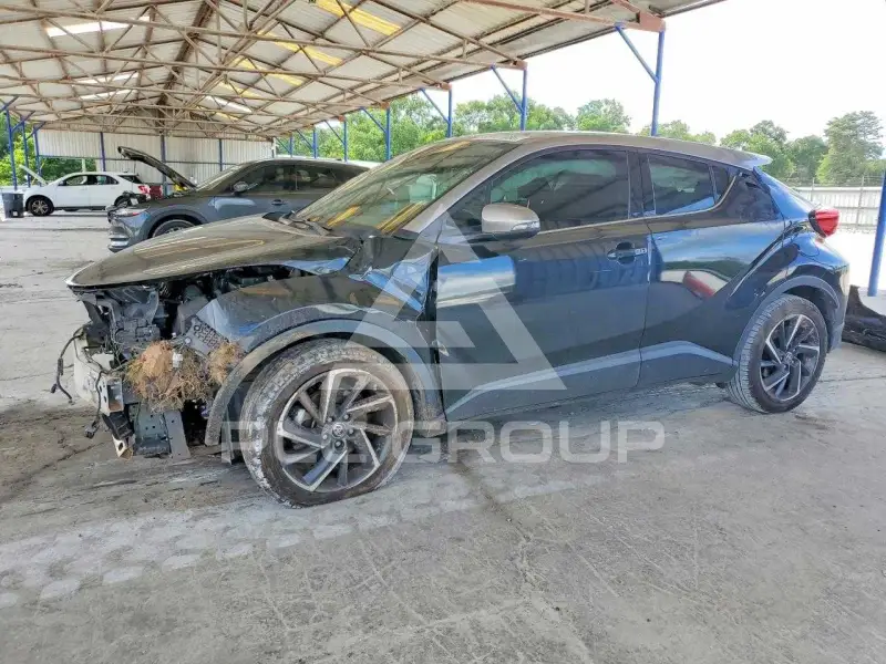2021 Toyota C-HR photo