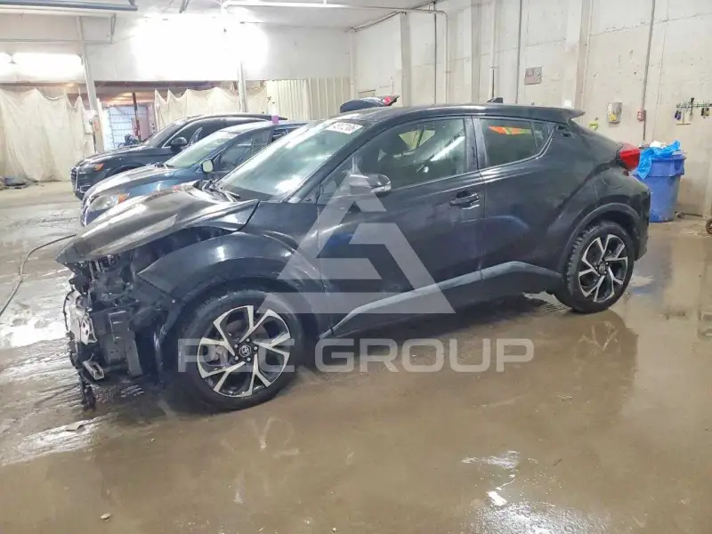 2021 Toyota C-HR фото