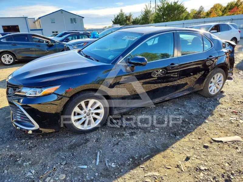 2021 Toyota CAMRY photo