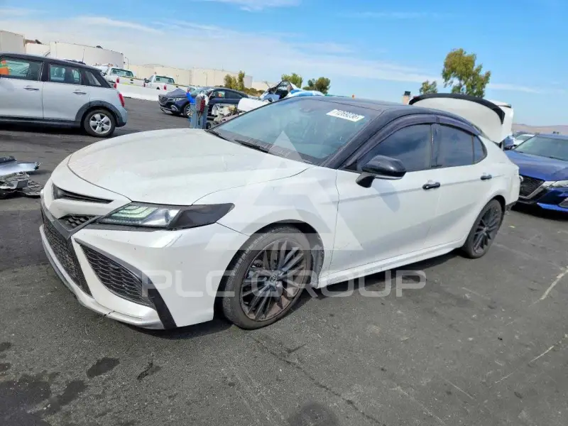 2021 Toyota CAMRY фото