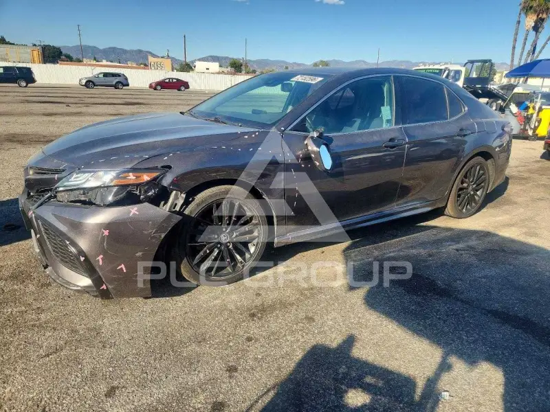 2021 Toyota CAMRY фото