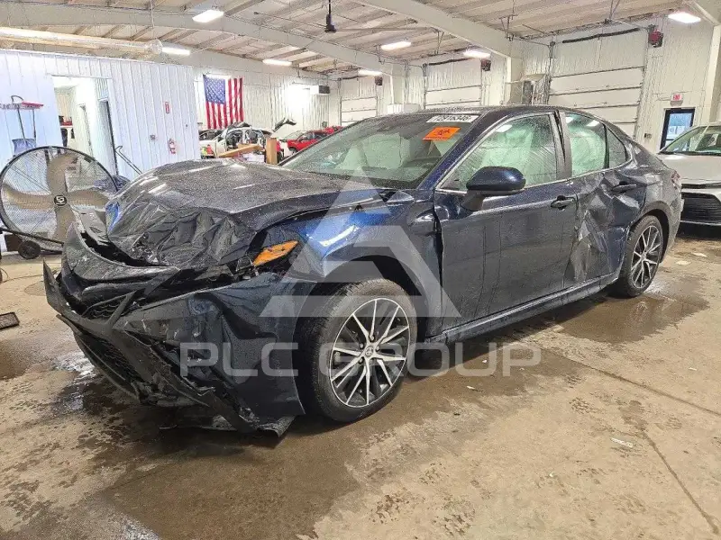2021 Toyota CAMRY photo