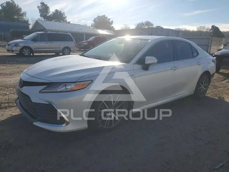 2021 Toyota CAMRY фото