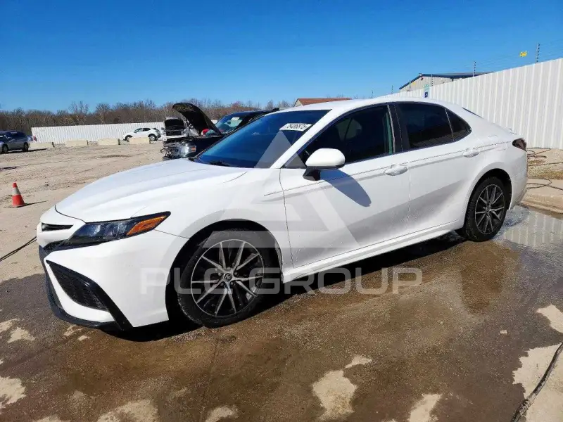 2021 Toyota CAMRY photo